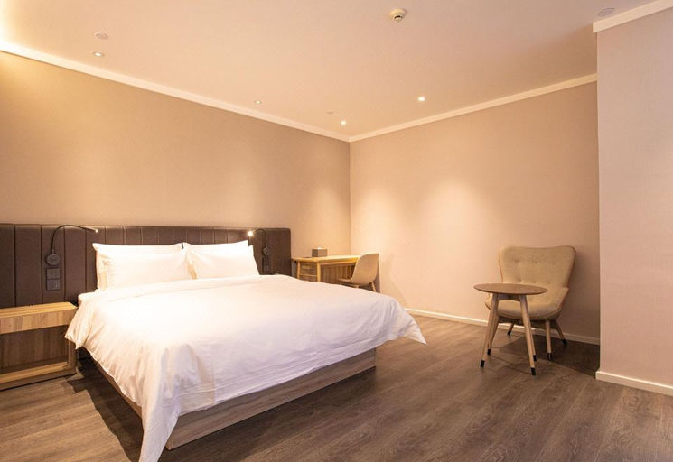 Bedroom 2, Hanting Hotel Jinan Jiyang Longhai Road, Jinan
