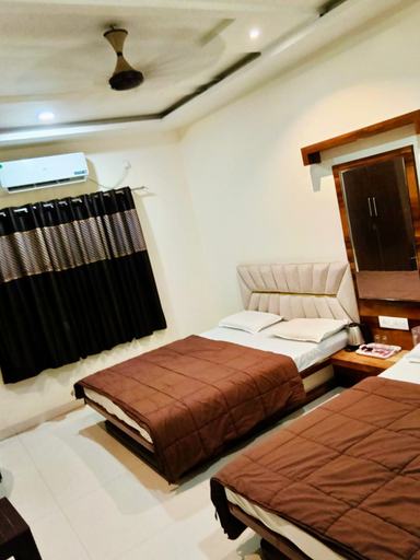 Room 2, HOTEL MANSAROVAR, East Nimar