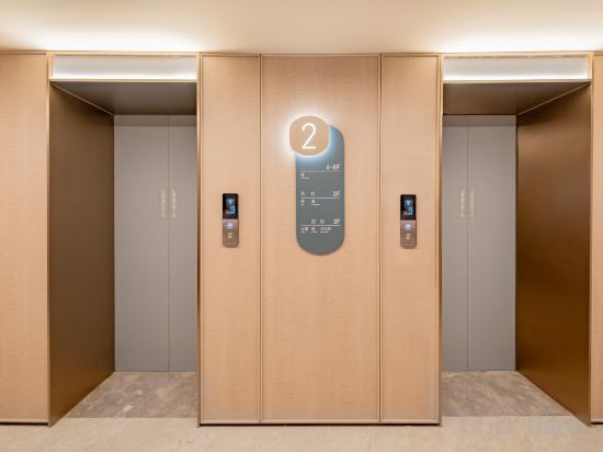 Hotel Interior/Public Areas 3, HanTing Hotel (Guiyang Exhibition Center Guanshanhu Park), Guiyang