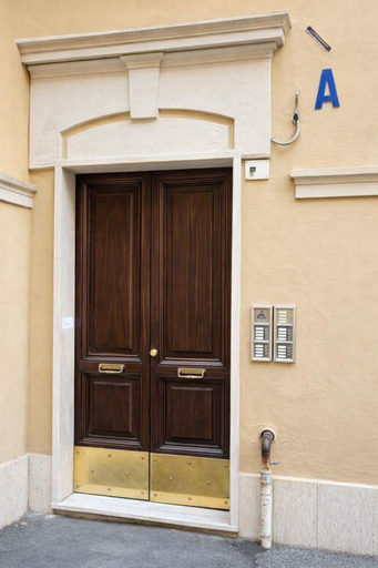 Exterior detail, Casa Dolce Casa Elegant Apartment, Rome