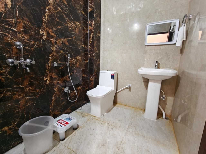 Bathroom 2, Hotel O Atala Main Road, Khordha