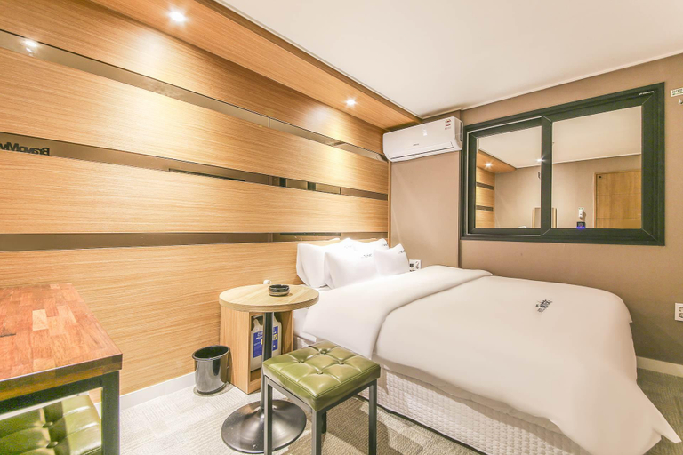 Bedroom 4, Changwon Jinhae Hotel Two Heart, Jinhae