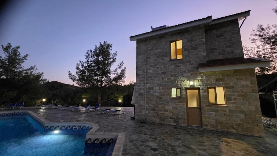 Pool 5, House 1