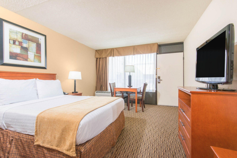Room 3, Meryl Inn, Jackson