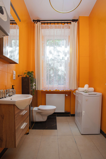 Bathroom 2, Słoneczny Apartament - P. Wilsona i MTP, Poznań City