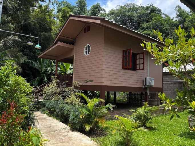 Exterior 3, Honey Home Pai, Pai