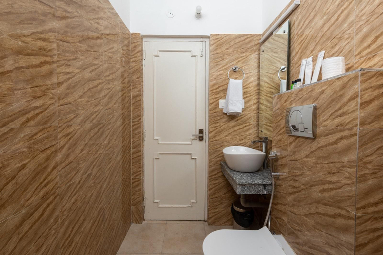 Bathroom 2, The Ridge By Vyaana Retreats, Dehradun