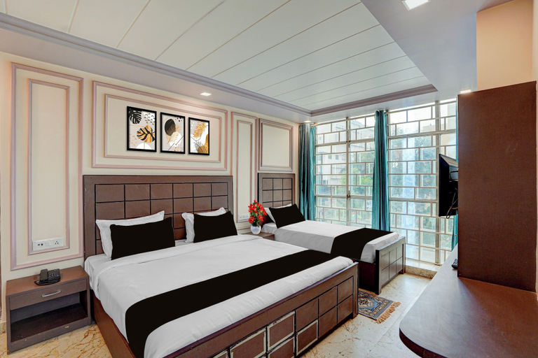 Room 3, Townhouse Oak Prayagraj Bus Terminal, Kaushambi