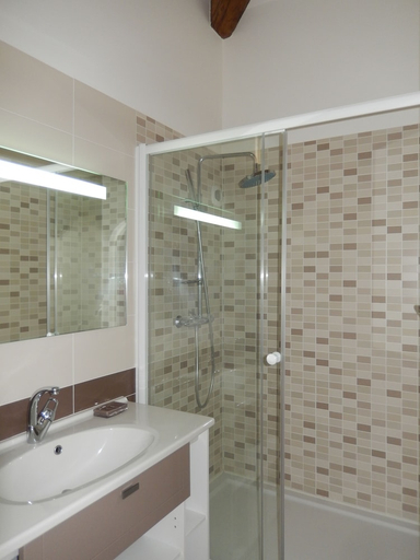Bathroom 3, Les Chambres De Manou, Vendée