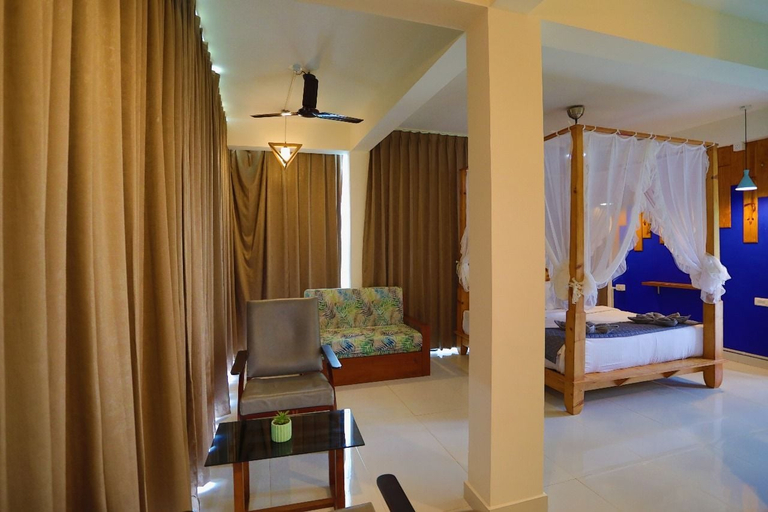 Room 5, Roots Munnar, Idukki