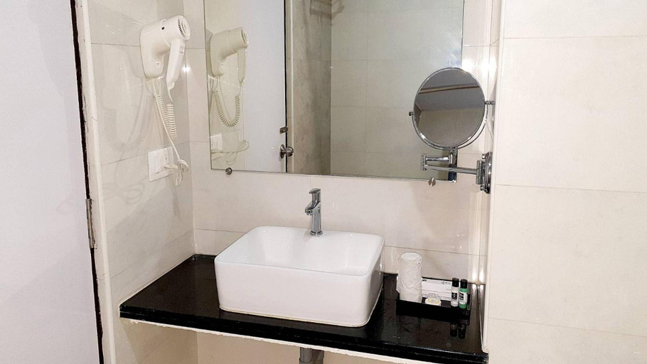 Bathroom 3, VSR Grand, Chittoor