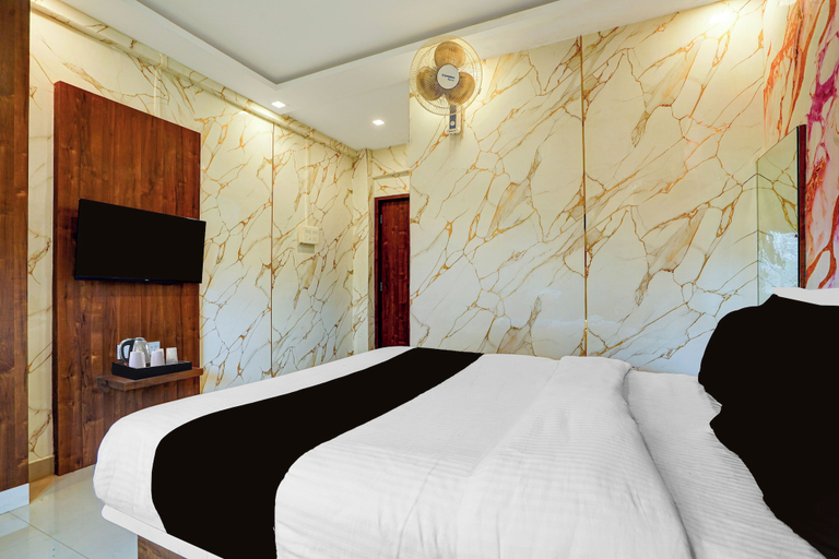 Room 2, Hotel O Khadakwasla Lake, Pune
