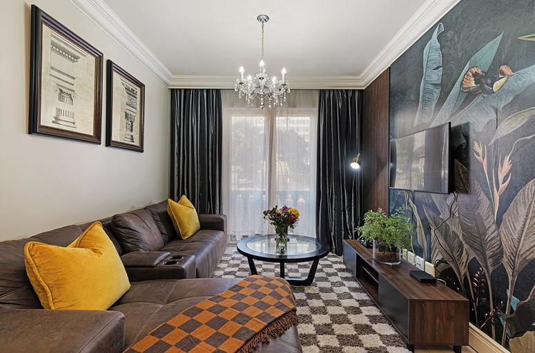 Living area 3, Cape Royale 1BR Apt with Parking & Pool, City of Cape Town