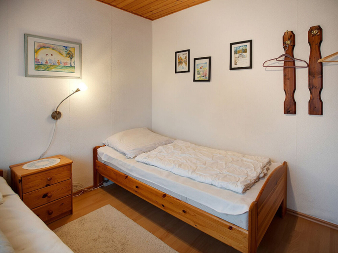 Room 2, Holiday Bungalow Nessmersiel, Aurich