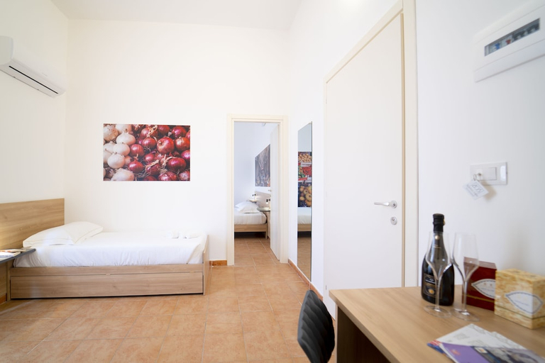Bedroom 4, Ballarò Hotel, Palermo