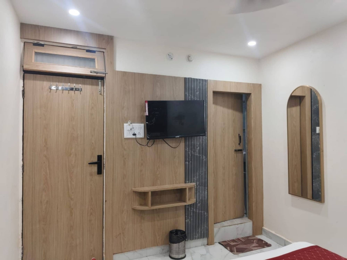 Room 2, Shree Sai Lodge, Kaushambi