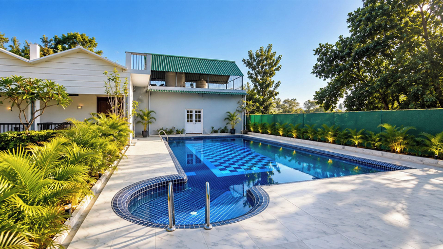 Pool 5, Yellow Tail by Yesotel, Nainital