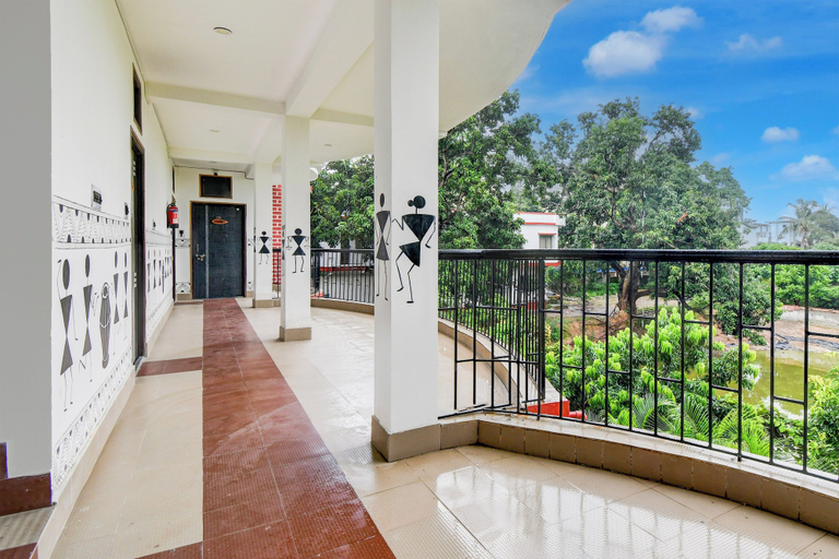 Property grounds, Super Hotel O Bolpur Shantiniketan, Birbhum