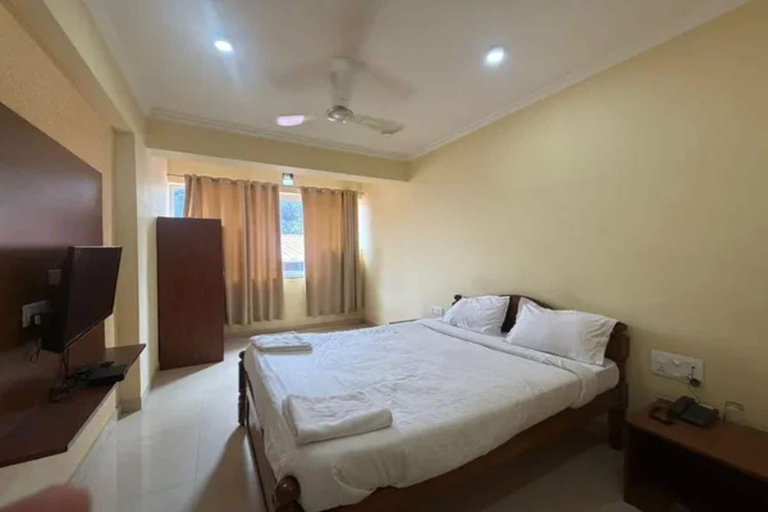 Room 4, FabHotel Baga Grande, North Goa