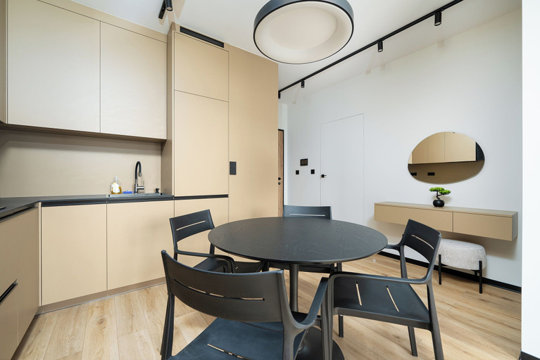 Dining, RentPlanet - Apartamenty Łopuszańska, Warsaw
