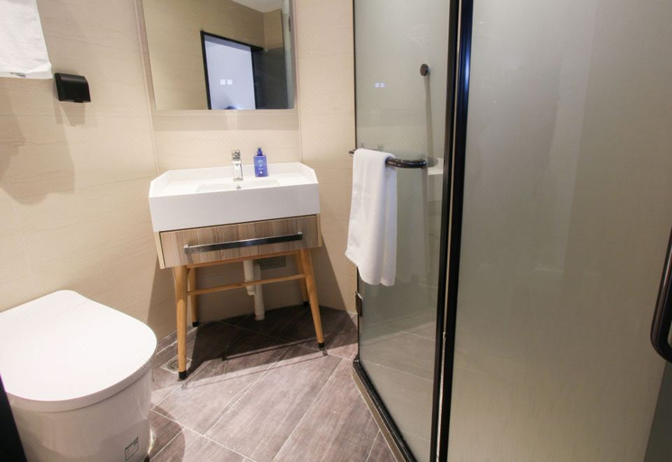 Bathroom 5, Hanting Hotel Shanghai Jinshajiang Road Stati, Shanghai
