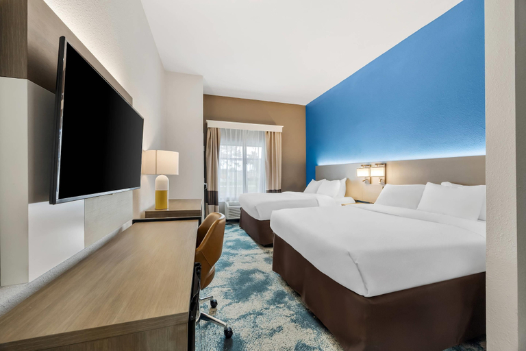 Bedroom 4, Comfort Suites Perrysburg - Toledo South, Wood