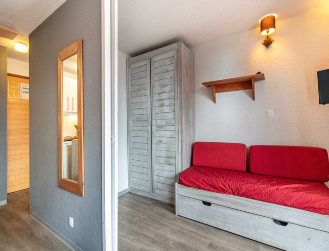 Living room 5, Alpine Ski Apartment in Tignes for 4, Savoie