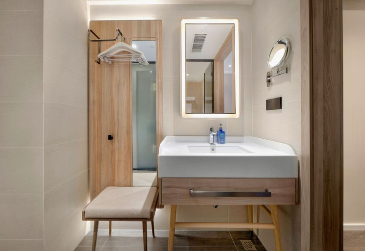 Bathroom 3, Hanting Hotel Harbin West Railway Station North Square, Harbin