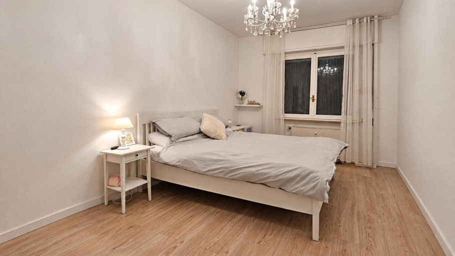 Room 3, Rapallo 2-bed Apartment, Sleeps 5 With Hot Tub, Genova