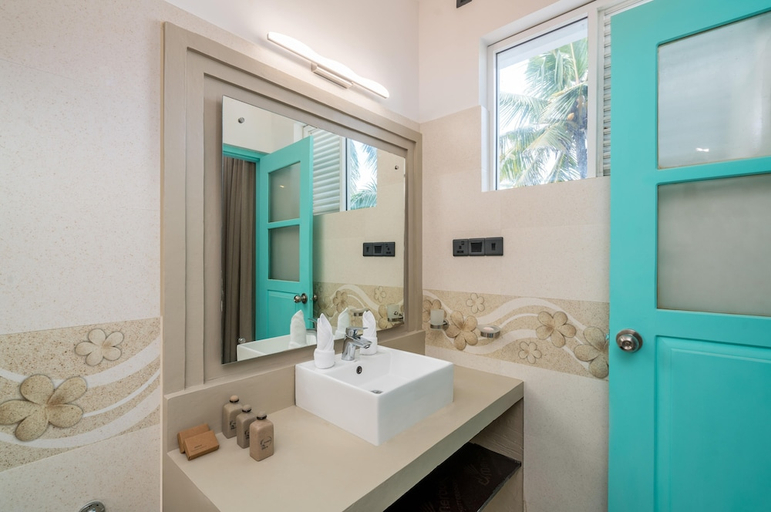 Bathroom 3, Outpost Weligama Beachfront, Weligama