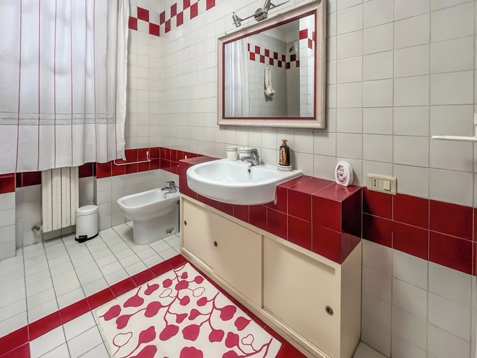 Bathroom 5, La Casa del Nespolo, Siena