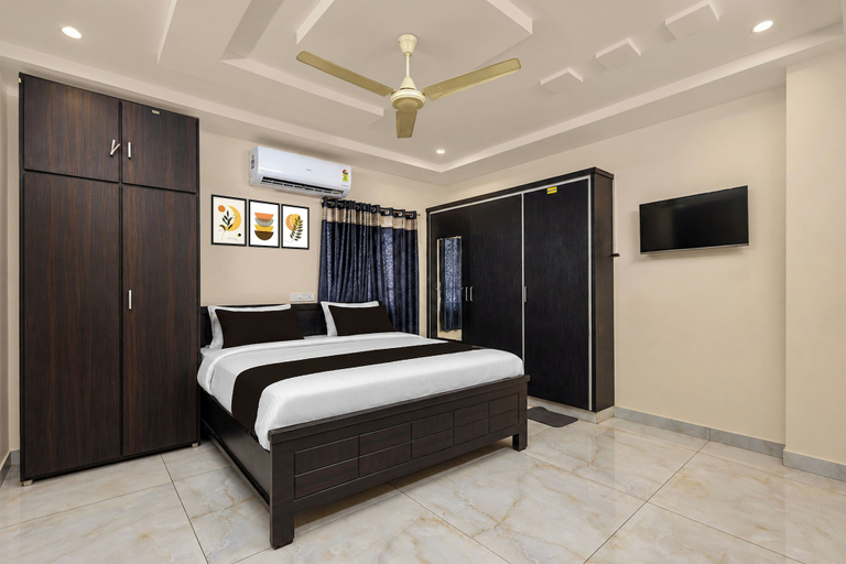 Room 4, Hotel O Achampeta Junction Kakinada, East Godavari