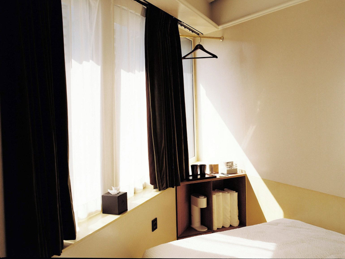 Room 2, The Magpie Hotel, Jongno