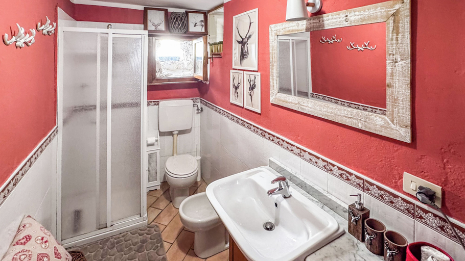 Bathroom 5, A Casa di Ayra, Brescia