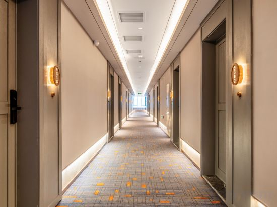 Hotel Interior/Public Areas