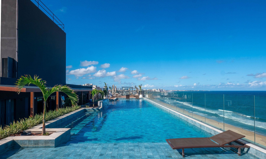 Pool 2, Beachfront Building With Pool and gym - Arus, Salvador