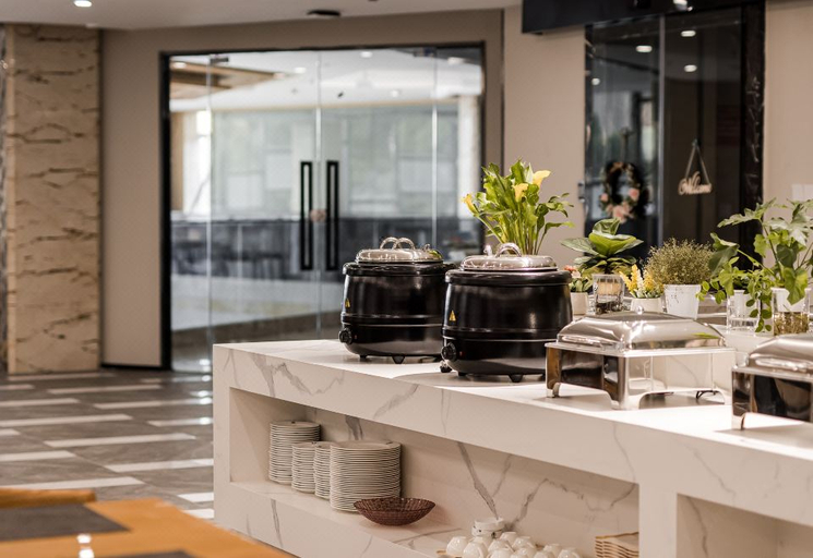 Food & Drinks 4, Gya Hotel Zhenjiang Danyang High-tech Zone Zhenxing Road, Zhenjiang