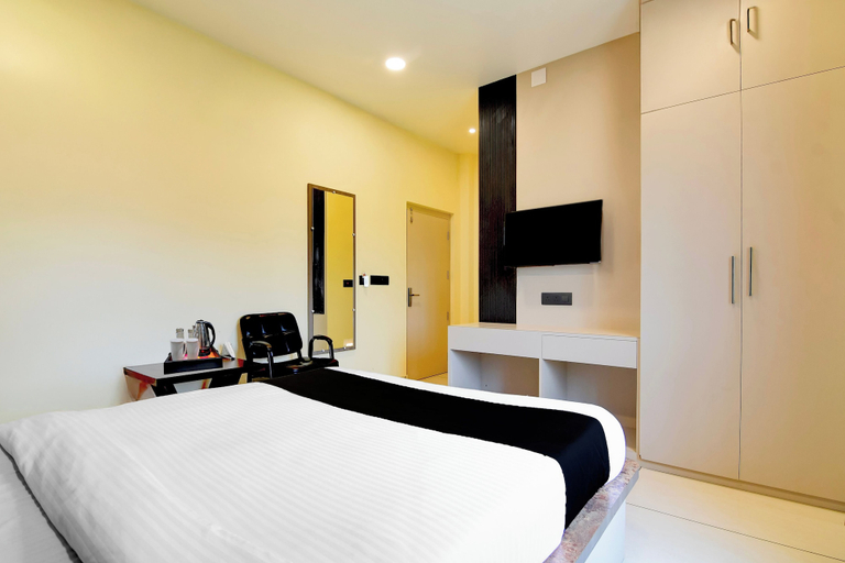 Room 2, Townhouse Motijhil Park, Murshidabad