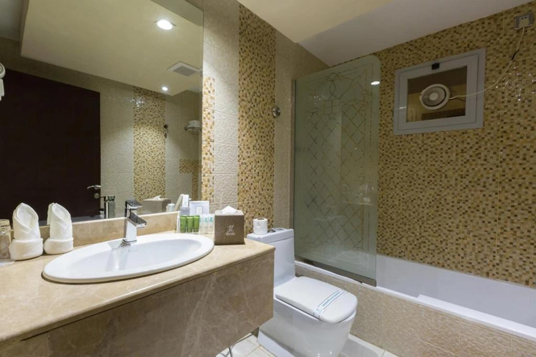 Bathroom 4, Holiday Jazan Hotel, Jizan
