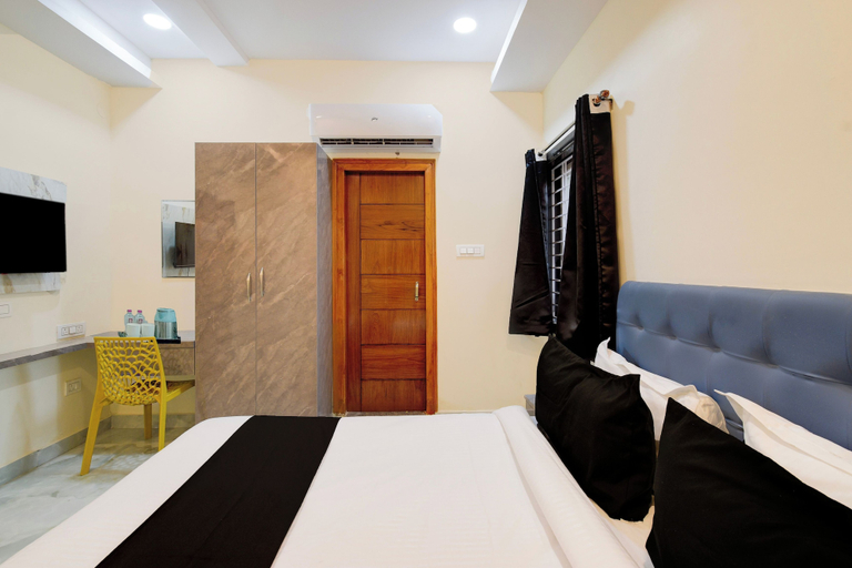 Room 4, Hotel O Karmanghat Hanuman Temple, Ranga Reddy