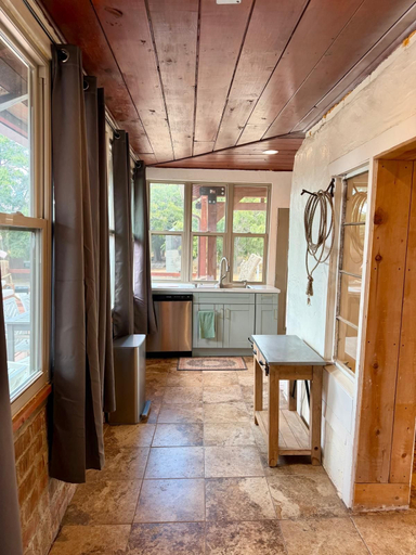 Room 5, Stagecoach Ranch, San Diego