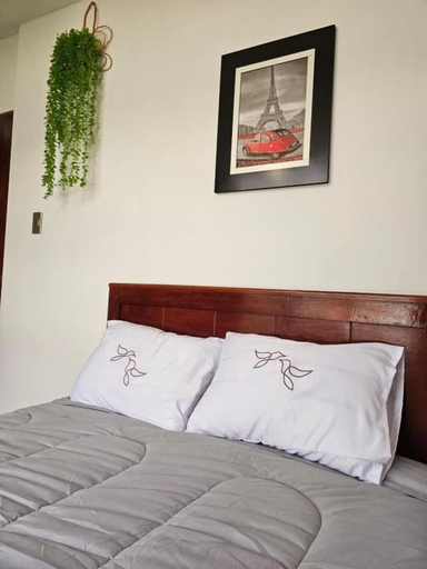 Room 5, Hotel Catañuñi, Huancayo