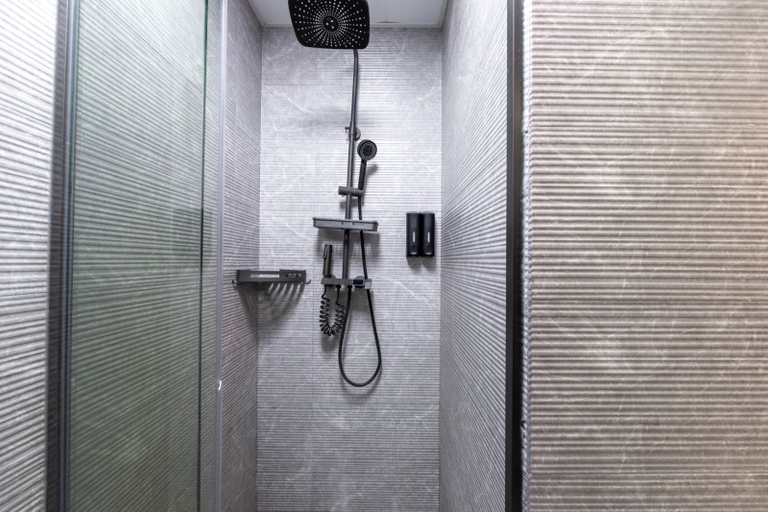 Bathroom 4, JINOUWANGUO HOTEL, Shanghai