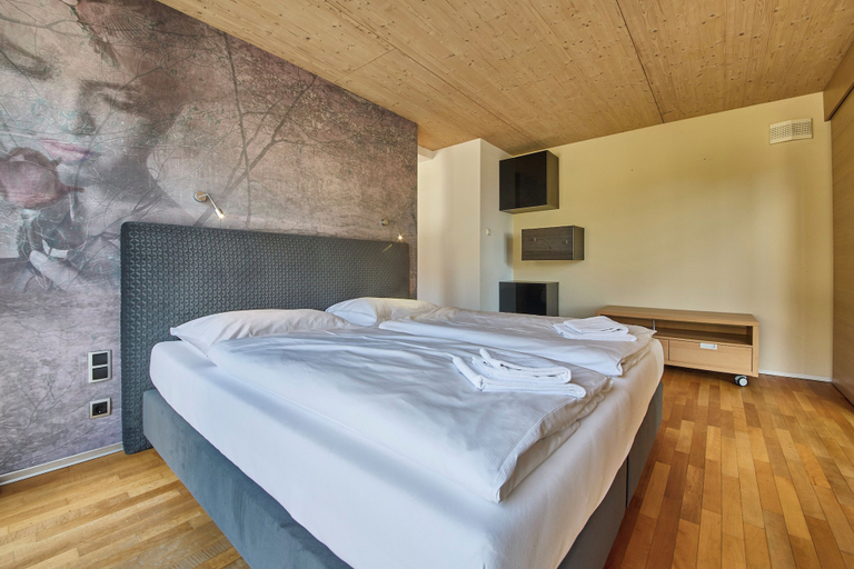Bedroom 2, Penthouse Holleis, Zell am See