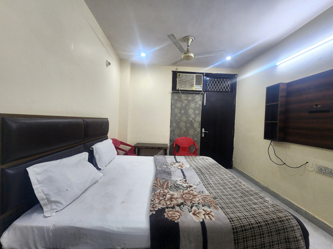 Room 5, Oly Hotel Star Inn, Delhi