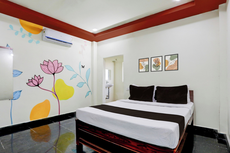 Room 4, Hotel O Chirala Beach View, Prakasam