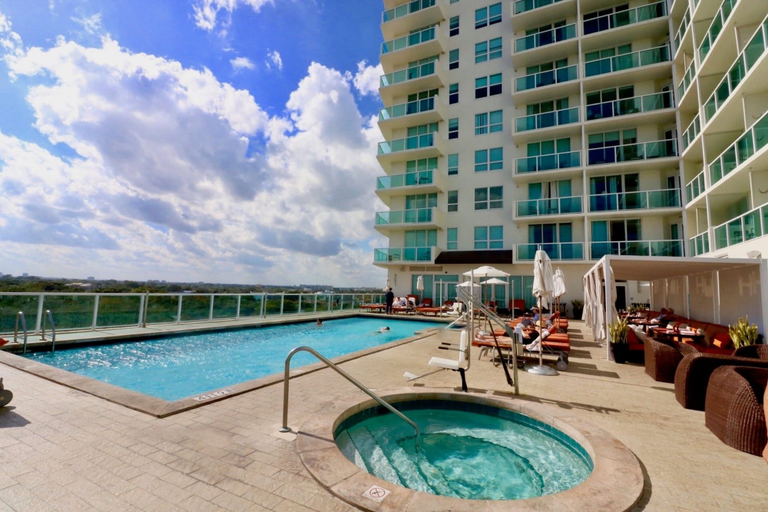 Sport & Beauty 5, Coconut Grove 2/2.5 Apartment: Amazing Views Includes Parking, Miami-Dade
