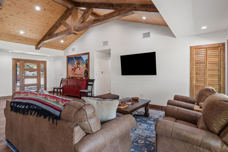 Living area 2, Guadalupe Bluff Trail House 5 Bedroom Home, Kerr