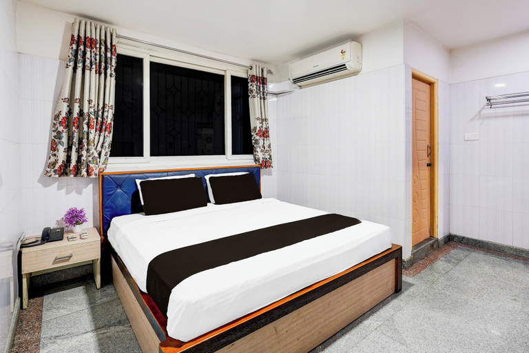 Room 2, Hotel O Arcot Road Kauvery Hospital, Chennai