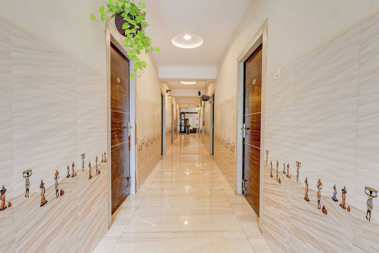 Interior 3, Super Hotel O Eluru Railway Station, West Godavari